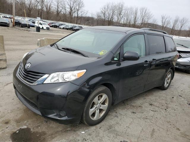 Photo 1 from auction – 2017 TOYOTA SIENNA LE with VIN 5TDKZ3DC4HS863347