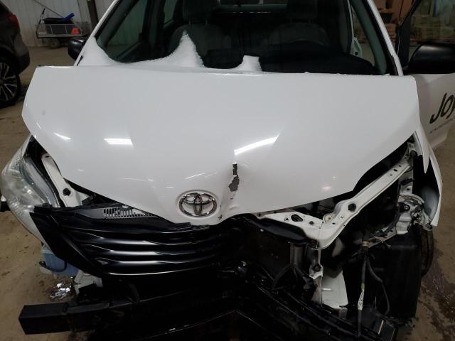 Photo 12 from auction – 2017 TOYOTA SIENNA with VIN 5TDZZ3DC1HS810085