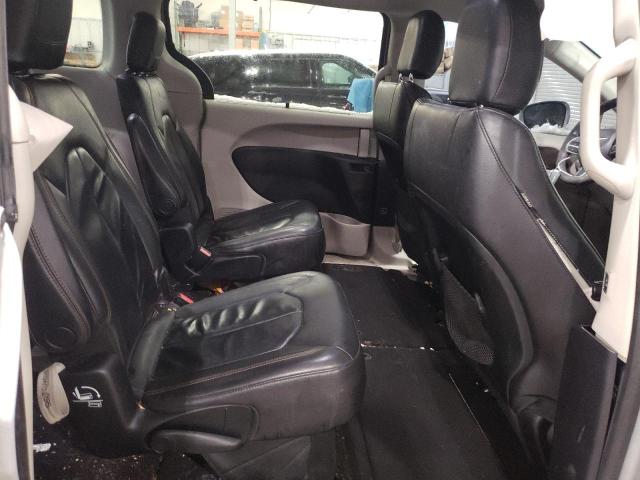 Photo 11 from auction – 2017 CHRYSLER PACIFICA T with VIN 2C4RC1BG1HR747333