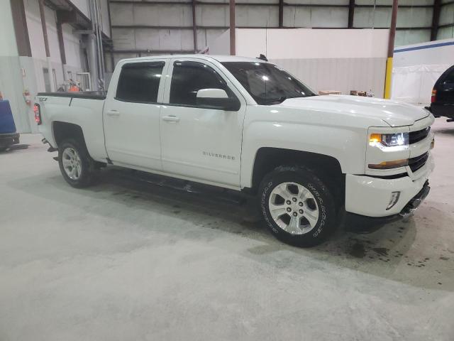 Photo 4 from auction – 2018 CHEVROLET SILVERADO with VIN 3GCUKREC3JG571742