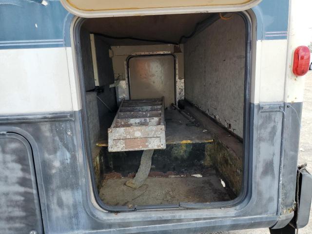 Photo 9 from auction – 1996 WINNEBAGO ADVENTURER with VIN 3FCMF53G0TJA11525