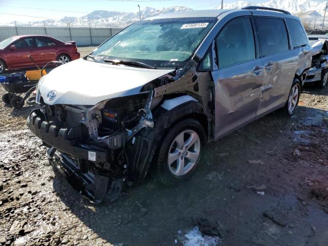 Photo 1 from auction – 2015 TOYOTA SIENNA LE with VIN 5TDKK3DC4FS584899