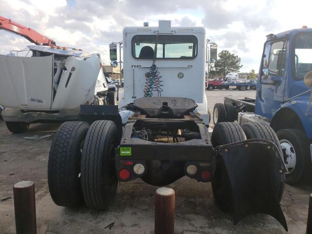 Photo 6 from auction – 2007 PETERBILT 335 with VIN 2XPLAZ8X77M738406