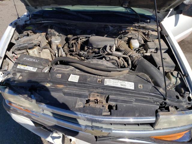 Photo 11 from auction – 1999 CHEVROLET BLAZER with VIN 1GNDT13W4XK227891