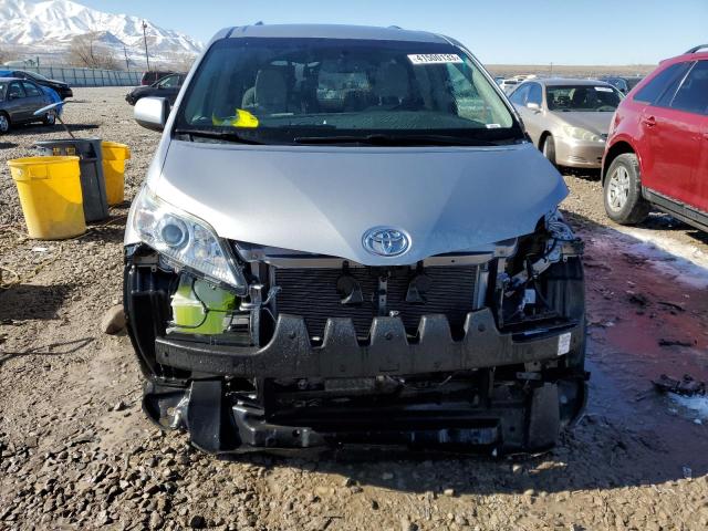 Photo 5 from auction – 2015 TOYOTA SIENNA LE with VIN 5TDKK3DC4FS584899