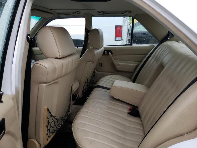 Photo 10 from auction – 1987 MERCEDES-BENZ 190 E 2.3 with VIN WDBDA28D9HF282681