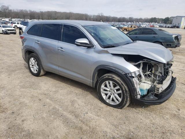 Photo 4 from auction – 2015 TOYOTA HIGHLANDER with VIN 5TDZKRFH6FS081529