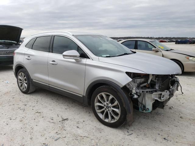 Photo 4 from auction – 2016 LINCOLN MKC SELECT with VIN 5LMCJ2C92GUJ23830
