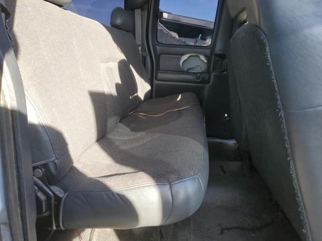 Photo 10 from auction – 2002 CHEVROLET SILVERADO with VIN 2GCEK19V621126200