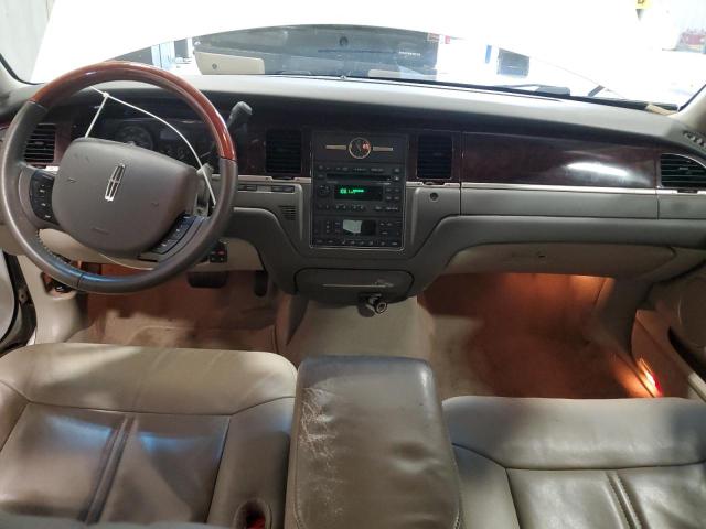 Photo 8 from auction – 2011 LINCOLN TOWN CAR S with VIN 2LNBL8CV2BX761389