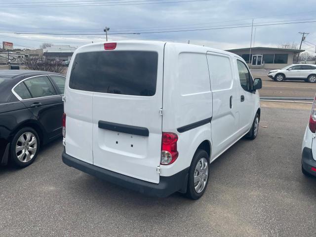 Photo 4 from auction – 2015 NISSAN NV200 2.5S with VIN 3N6CM0KN2FK718707