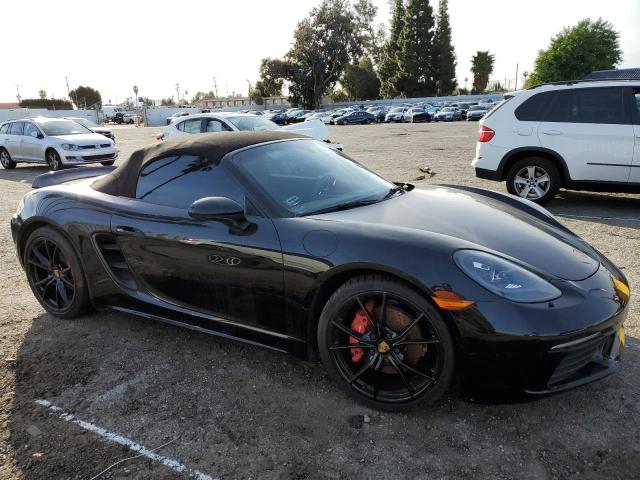 Photo 4 from auction – 2017 PORSCHE BOXSTER S with VIN WP0CB2A8XHS240714