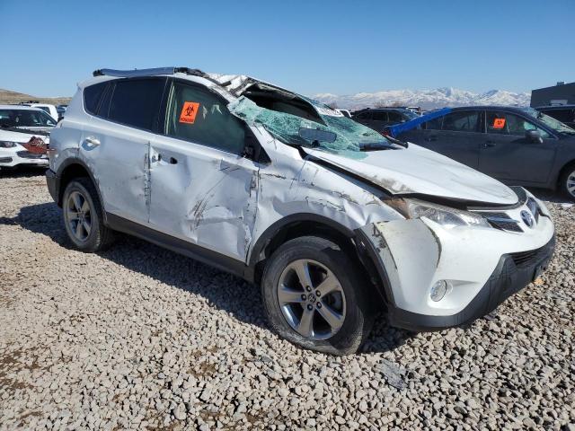 Photo 4 from auction – 2015 TOYOTA RAV4 XLE with VIN JTMRFREV5FJ014641