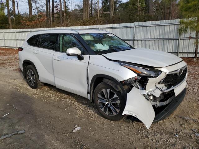 Photo 4 from auction – 2022 TOYOTA HIGHLANDER with VIN 5TDGZRAH4NS134379
