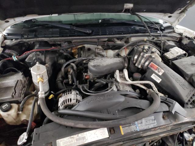 Photo 11 from auction – 2003 CHEVROLET BLAZER with VIN 1GNCS18X13K144932