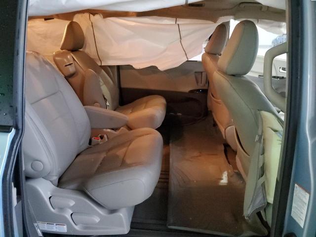 Photo 11 from auction – 2017 TOYOTA SIENNA XLE with VIN 5TDYZ3DC5HS855302