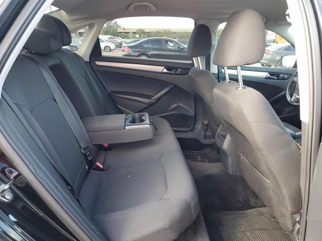 Photo 10 from auction – 2013 VOLKSWAGEN PASSAT S with VIN 1VWAP7A37DC030938