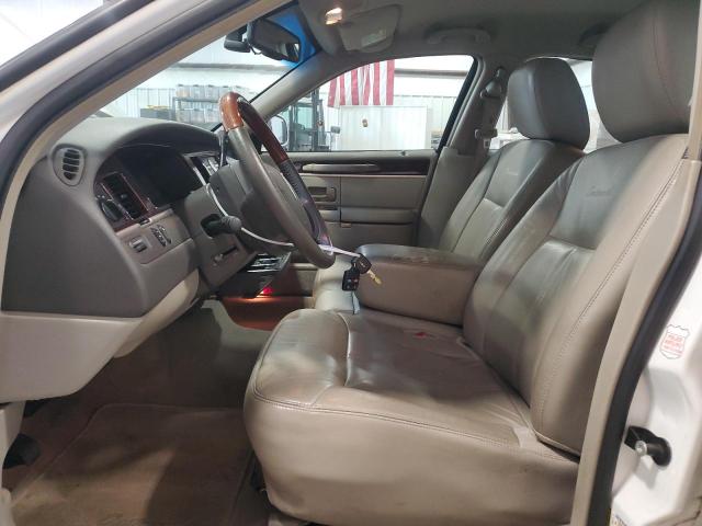 Photo 7 from auction – 2011 LINCOLN TOWN CAR S with VIN 2LNBL8CV2BX761389
