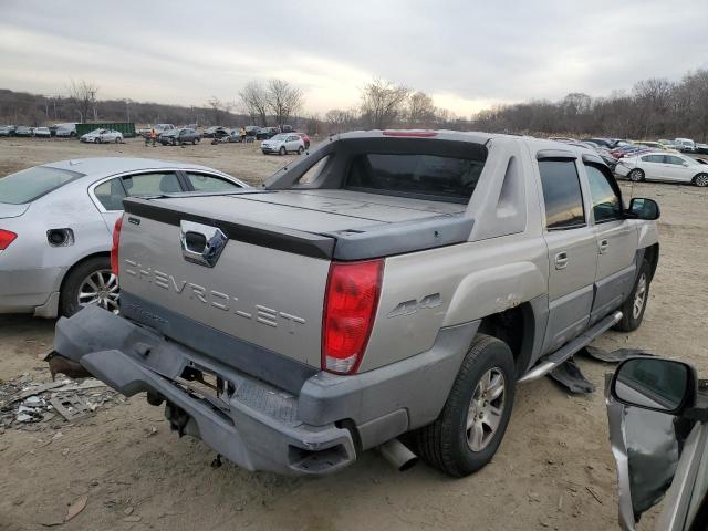 Photo 3 from auction – 2004 CHEVROLET AVALANCHE with VIN 3GNEK12T64G199934