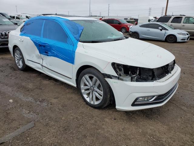 Photo 4 from auction – 2016 VOLKSWAGEN PASSAT SEL with VIN 1VWCT7A35GC062005
