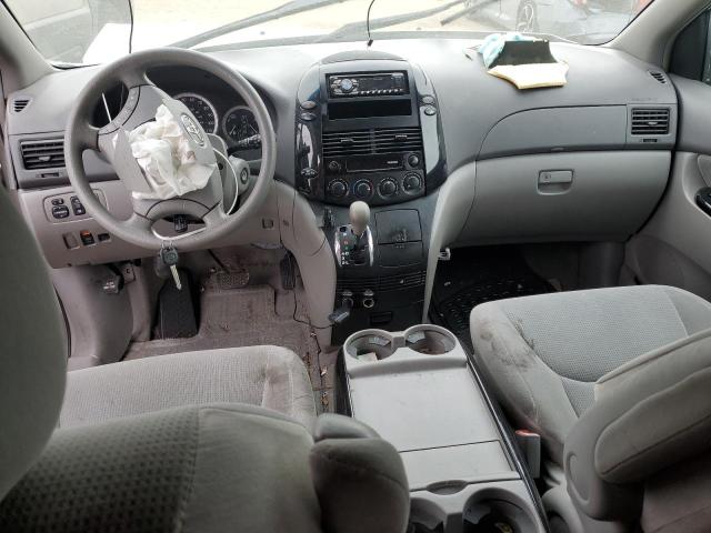 Photo 8 from auction – 2004 TOYOTA SIENNA CE with VIN 5TDZA23C54S210988