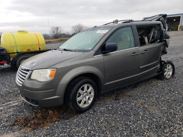 CHRYSLER TOWN & COU 2010 with VIN 2A4RR8DX4AR321592 - Photo from auction