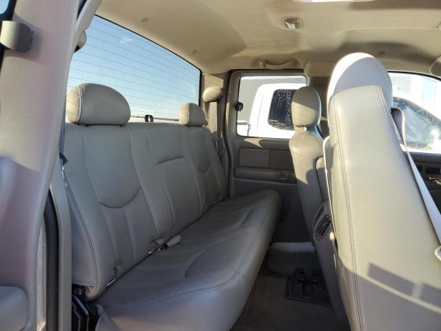 Photo 10 from auction – 2005 GMC NEW SIERRA with VIN 2GTEK19B151153024