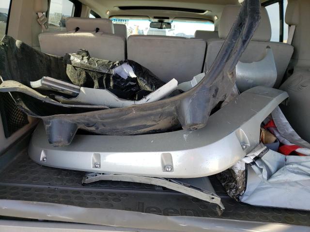 Photo 13 from auction – 2008 JEEP COMMANDER with VIN 1J8HG68218C221777