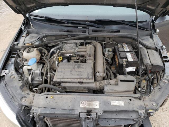 Photo 11 from auction – 2017 VOLKSWAGEN JETTA S with VIN 3VW2B7AJ2HM408542
