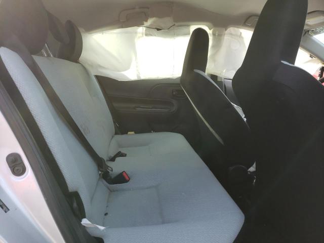 Photo 10 from auction – 2015 TOYOTA PRIUS C with VIN JTDKDTB32F1108242