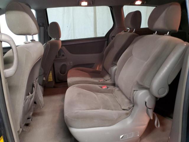 Photo 11 from auction – 2004 TOYOTA SIENNA CE with VIN 5TDZA23C54S119185