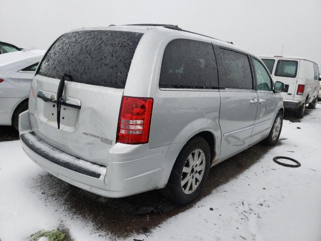 Photo 3 from auction – 2010 CHRYSLER TOWN & COU with VIN 2A4RR5DX1AR137371