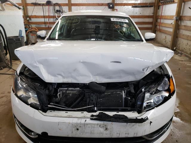 Photo 5 from auction – 2014 VOLKSWAGEN PASSAT S with VIN 1VWAS7A35EC060472