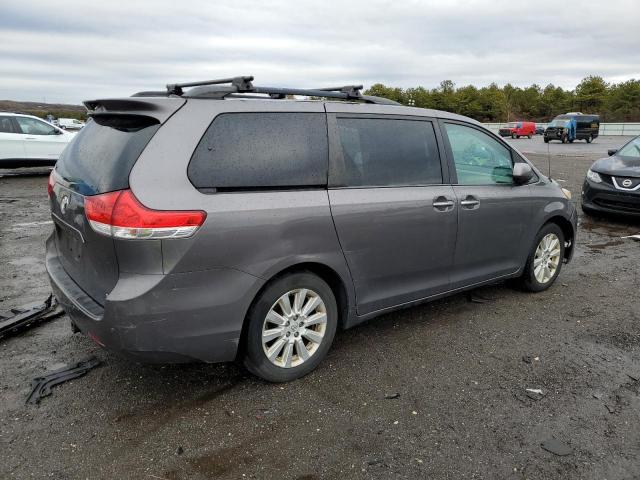 Photo 3 from auction – 2013 TOYOTA SIENNA XLE with VIN 5TDDK3DC6DS053984