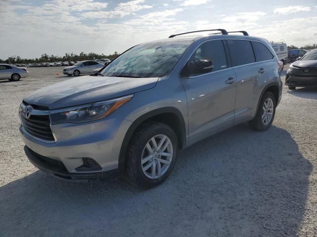 TOYOTA HIGHLANDER 2015 with VIN 5TDZKRFH8FS058303 - Photo from auction