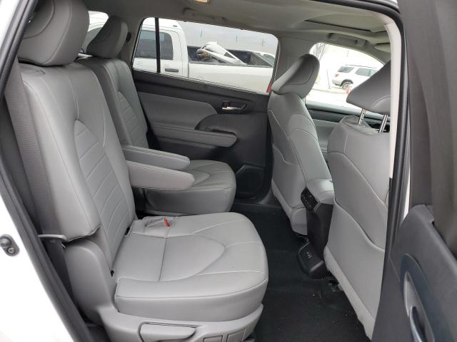 Photo 10 from auction – 2022 TOYOTA HIGHLANDER with VIN 5TDGZRBH9NS246268
