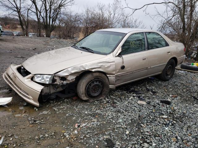 TOYOTA CAMRY CE 2000 with VIN 4T1BG22K9YU618710 - Photo from auction