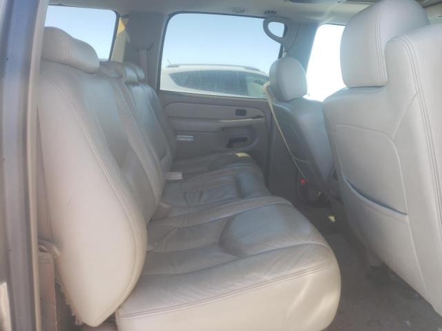 Photo 10 from auction – 2003 CHEVROLET SUBURBAN K with VIN 3GNFK16Z63G189955