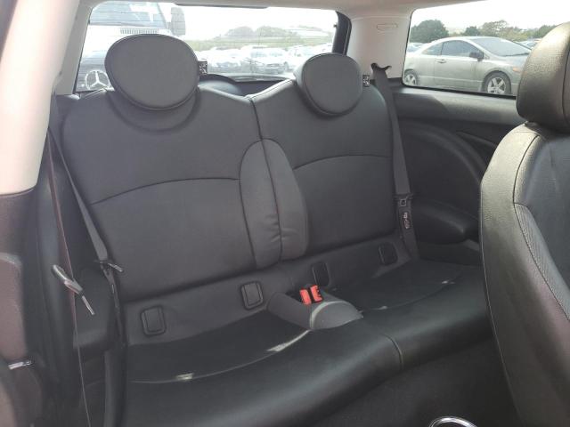 Photo 10 from auction – 2010 MINI COOPER with VIN WMWMF3C55ATU76203