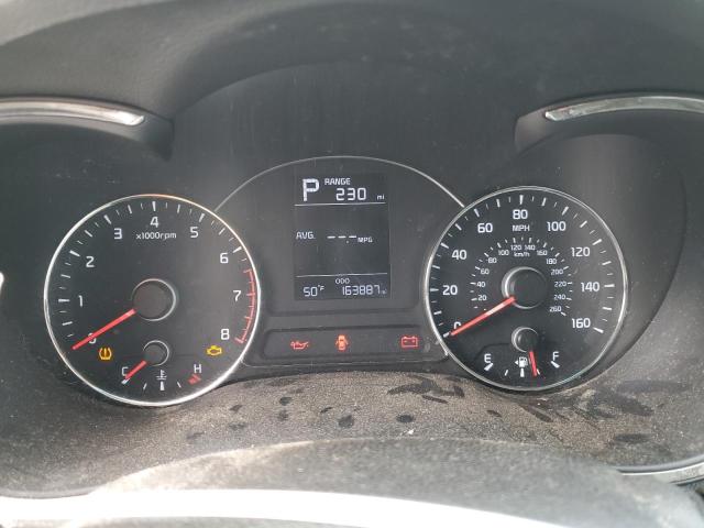 Photo 9 from auction – 2017 KIA FORTE LX with VIN 3KPFK4A75HE082799