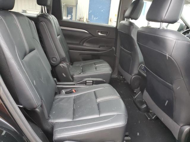 Photo 11 from auction – 2017 TOYOTA HIGHLANDER with VIN 5TDJZRFH0HS379571