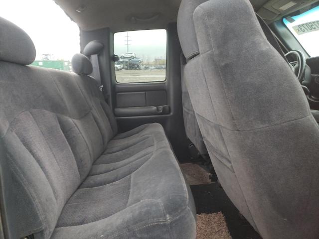 Photo 10 from auction – 2000 CHEVROLET SILVERADO with VIN 1GCEK19T5YE206657