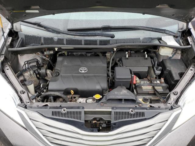 Photo 12 from auction – 2013 TOYOTA SIENNA XLE with VIN 5TDDK3DC6DS053984