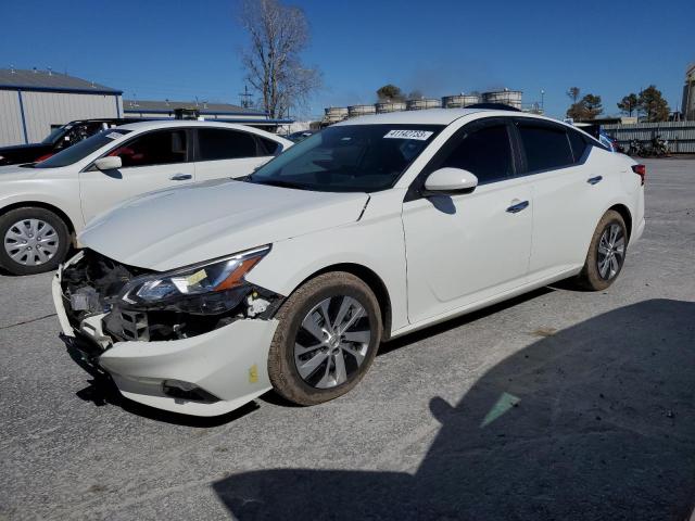 NISSAN ALTIMA S 2019 with VIN 1N4BL4BV4KC243172 - Photo from auction