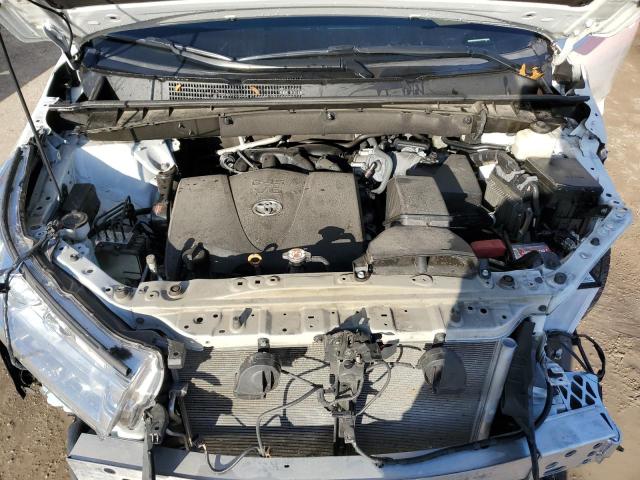 Photo 12 from auction – 2018 TOYOTA HIGHLANDER with VIN 5TDKZRFH0JS547736