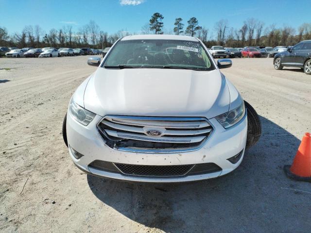Photo 5 from auction – 2015 FORD TAURUS LIM with VIN 1FAHP2F81FG137784