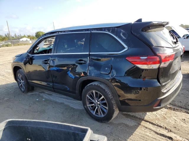 Photo 2 from auction – 2019 TOYOTA HIGHLANDER with VIN 5TDKZRFH4KS568946