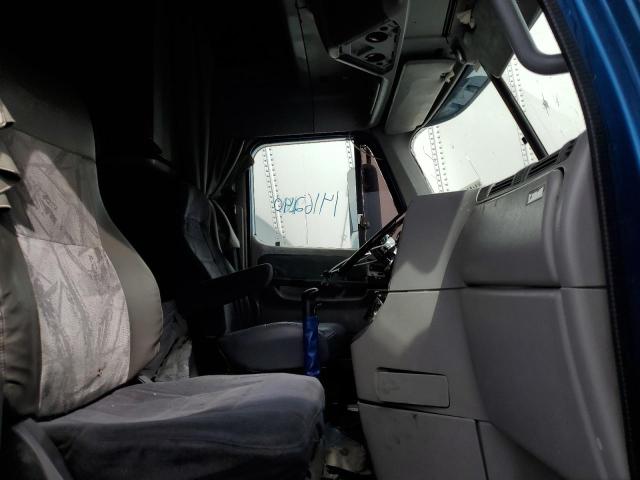 Photo 5 from auction – 1999 FREIGHTLINER CONVENTION with VIN 1FUYSZYB5XPA37923
