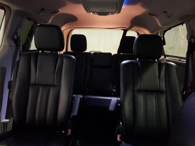 Photo 10 from auction – 2013 CHRYSLER TOWN & COU with VIN 2C4RC1CG7DR646385