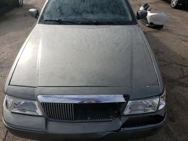 Photo 11 from auction – 2004 MERCURY GRAND MARQ with VIN 2MEHM75W44X640683